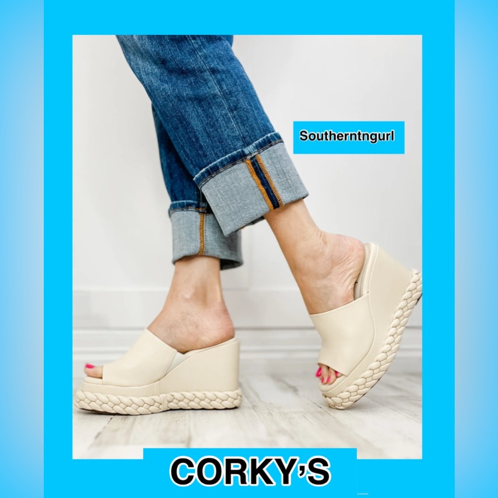 NWT CORKYS “ Resting Beach Face “ Wedge Platform Sandals Platforms Wedges - Picture 12 of 15